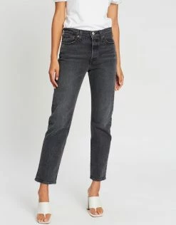 Levi's Levi 's Jeans Womens Wedgie Straight Snug Through Hip And Thigh