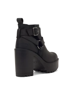 Roc Boots Roc Packer Black Buff Leather Ankle Boots -Cheap High Tops Store RocPackerBlackLeatherBootsFamousRockShopAustralia4 800x