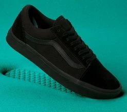 Vans Comfycush Old Skool Black/Black VN0A3WMAVND -Cheap High Tops Store Vans Comfycush Old Skool Black Black VN0A3WMAVND Famous Rock Shop Newcastle 2300 NSW. Australia. 4 800x